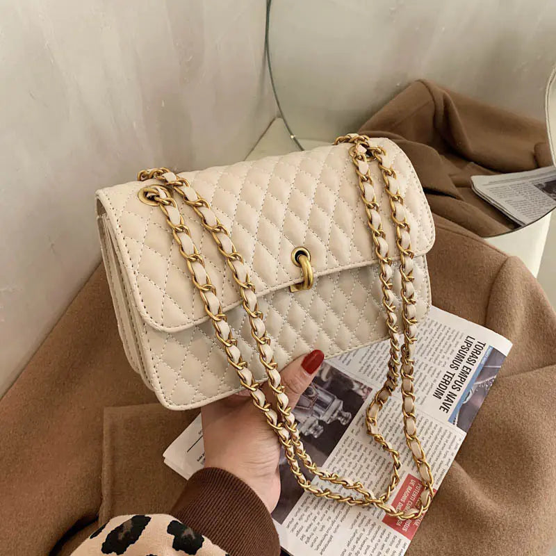 🔥 New Fashionable One-Shoulder Messenger Bag with Chain