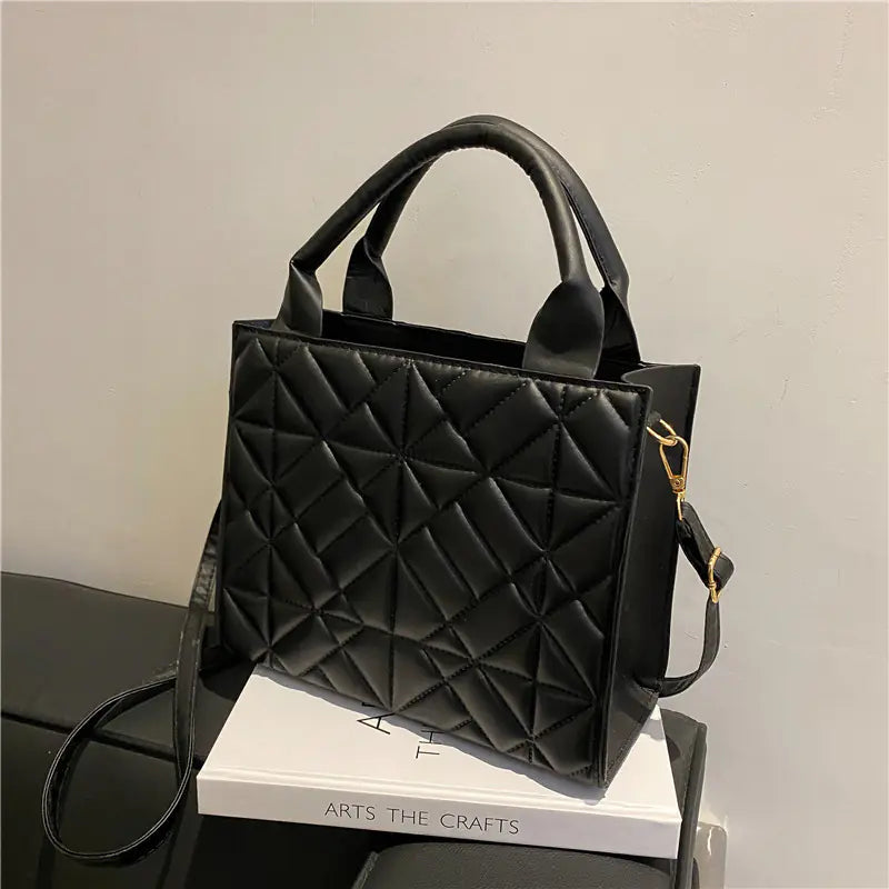 🔥 New Released 2025 Luxury Large Capacity Women's Shoulder Bag 👜