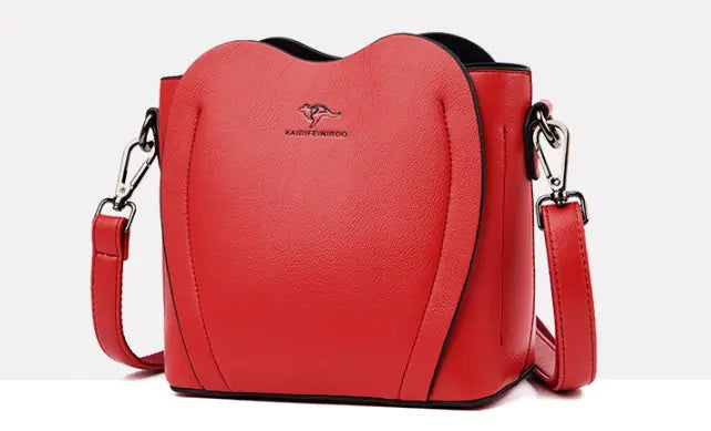 🔥New Fashionable Women's Heart-Shaped Shoulder Bucket Bag
