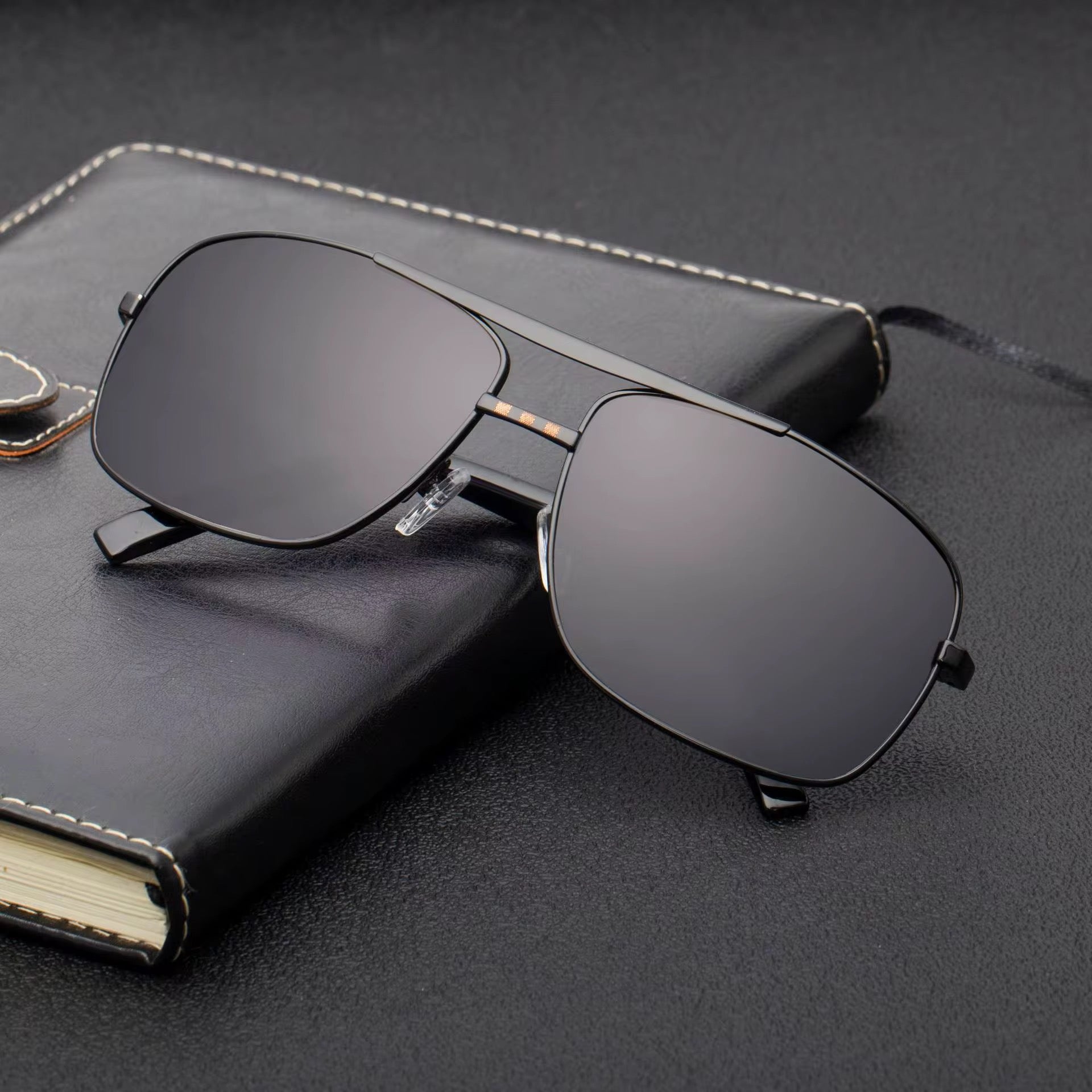 🔥 New 2026 Fashion Designer Metal Double Bridge
Square Frame UV400 Shades, SunGlasses for men and women eye shade