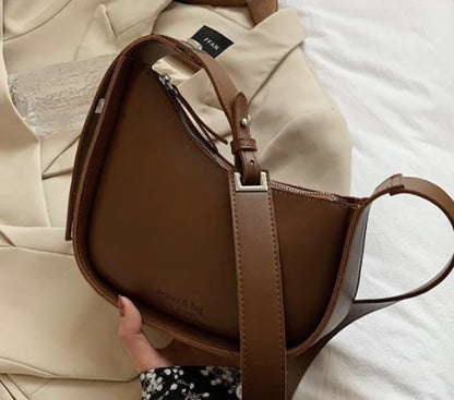 Cute Fashionable Women and girls Western Style Shoulder Messenger Bag
