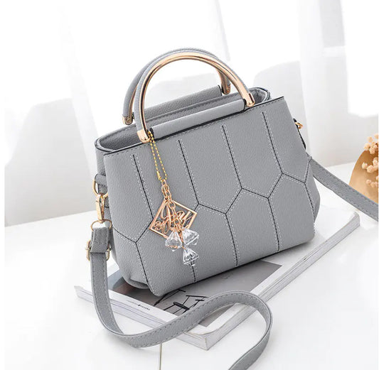 🔥 2025 New Sexy Fashionable Women's Embroidered Shoulder Bag