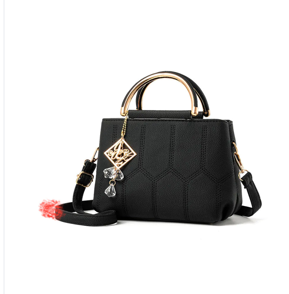 🔥 2025 New Sexy Fashionable Women's Embroidered Shoulder Bag
