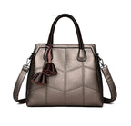 New Fashionable Large Capacity Shoulder Bag for women tioandtiashop