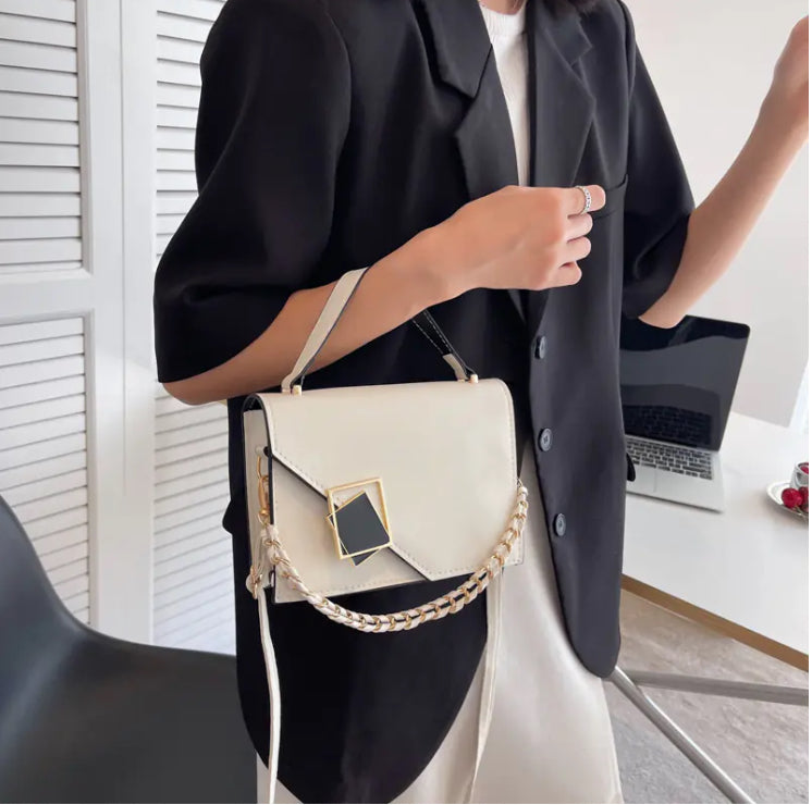 🔥 2025 Trendy Fashionable Women's Shoulder Bag
