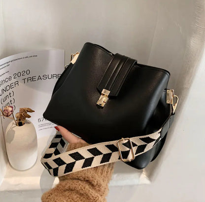 Luxury Black PU Leather Bucket Crossbody Handbag for girls & Women