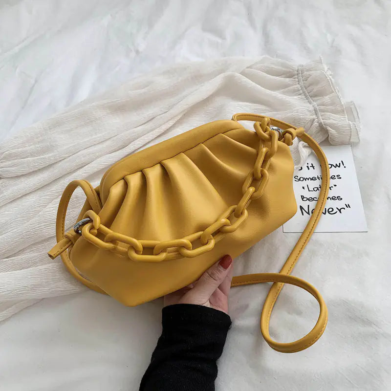 🔥 New Fashionable Women's Cloud Shoulder Bag (Crossbody Style)