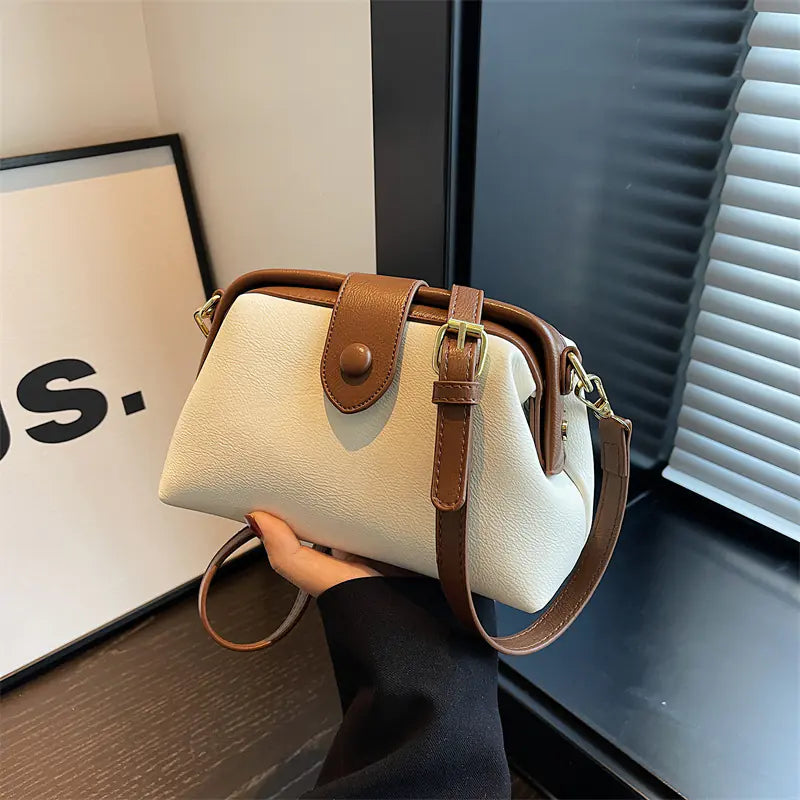 High-End Luxury Women's Messenger Bag with Niche Design