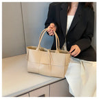 Large Capacity Tote Bag for Women, Trendy and Versatile tioandtiashop