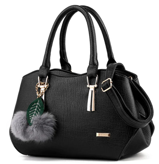 2025 luxury Fashionable Trendy Hanging Pom Pom Tote Bag