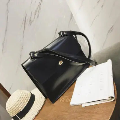 🔥 2025 rare fashion designed Retro Women’s Shoulder Crossbody Bag