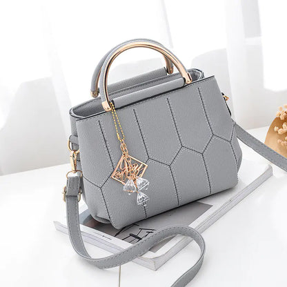 🔥 2025 New Sexy Fashionable Women's Embroidered Shoulder Bag