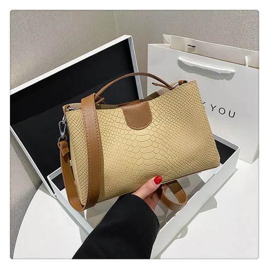 🔥 Women’s Snakeskin Pattern Shoulder & Crossbody Bag