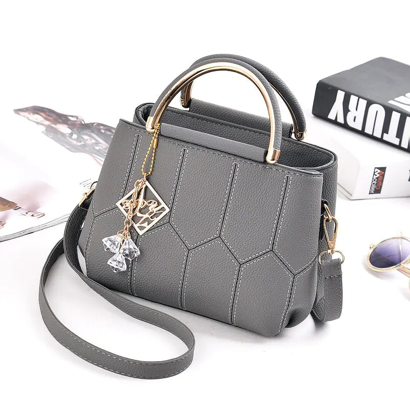 🔥 2025 New Sexy Fashionable Women's Embroidered Shoulder Bag