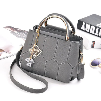 🔥 2025 New Sexy Fashionable Women's Embroidered Shoulder Bag