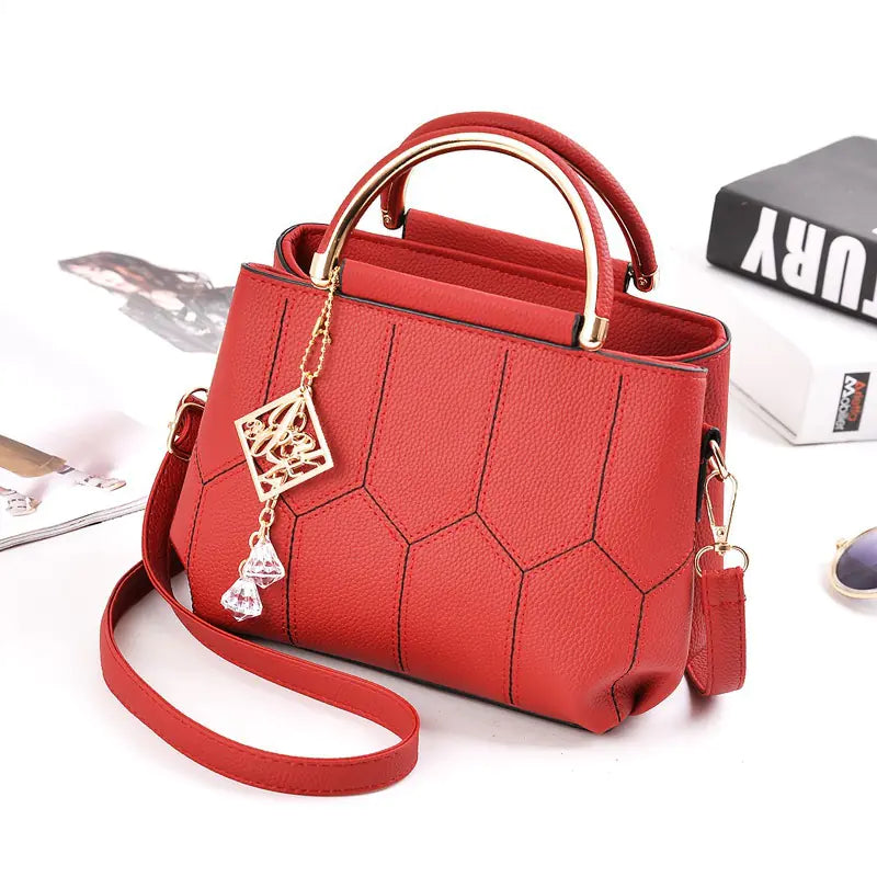 🔥 2025 New Sexy Fashionable Women's Embroidered Shoulder Bag