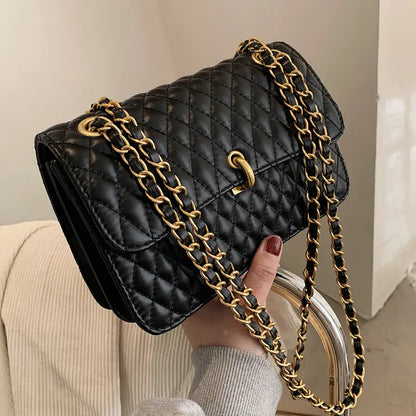 🔥 New Fashionable One-Shoulder Messenger Bag with Chain