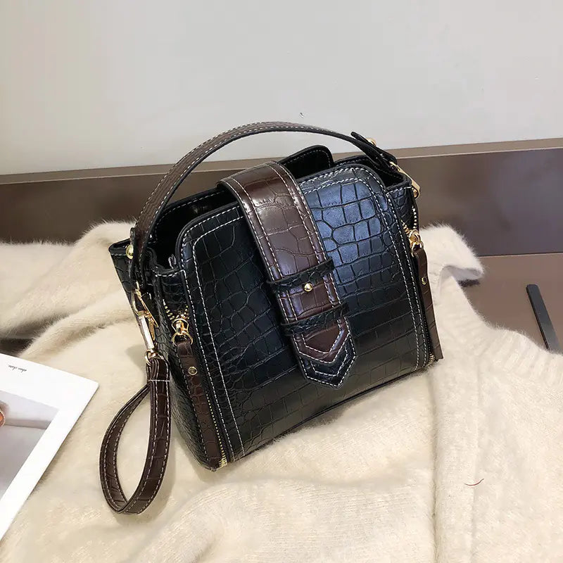 🔥 New released Luxury Vintage Crocodile Pattern Shoulder Tote Bag (for girls & women)