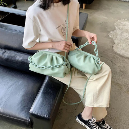 🔥 New Fashionable Women's Cloud Shoulder Bag (Crossbody Style)