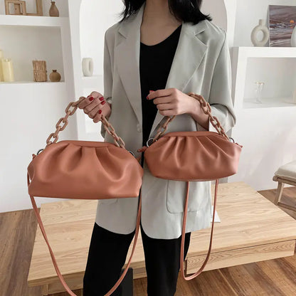 🔥 New Fashionable Women's Cloud Shoulder Bag (Crossbody Style)